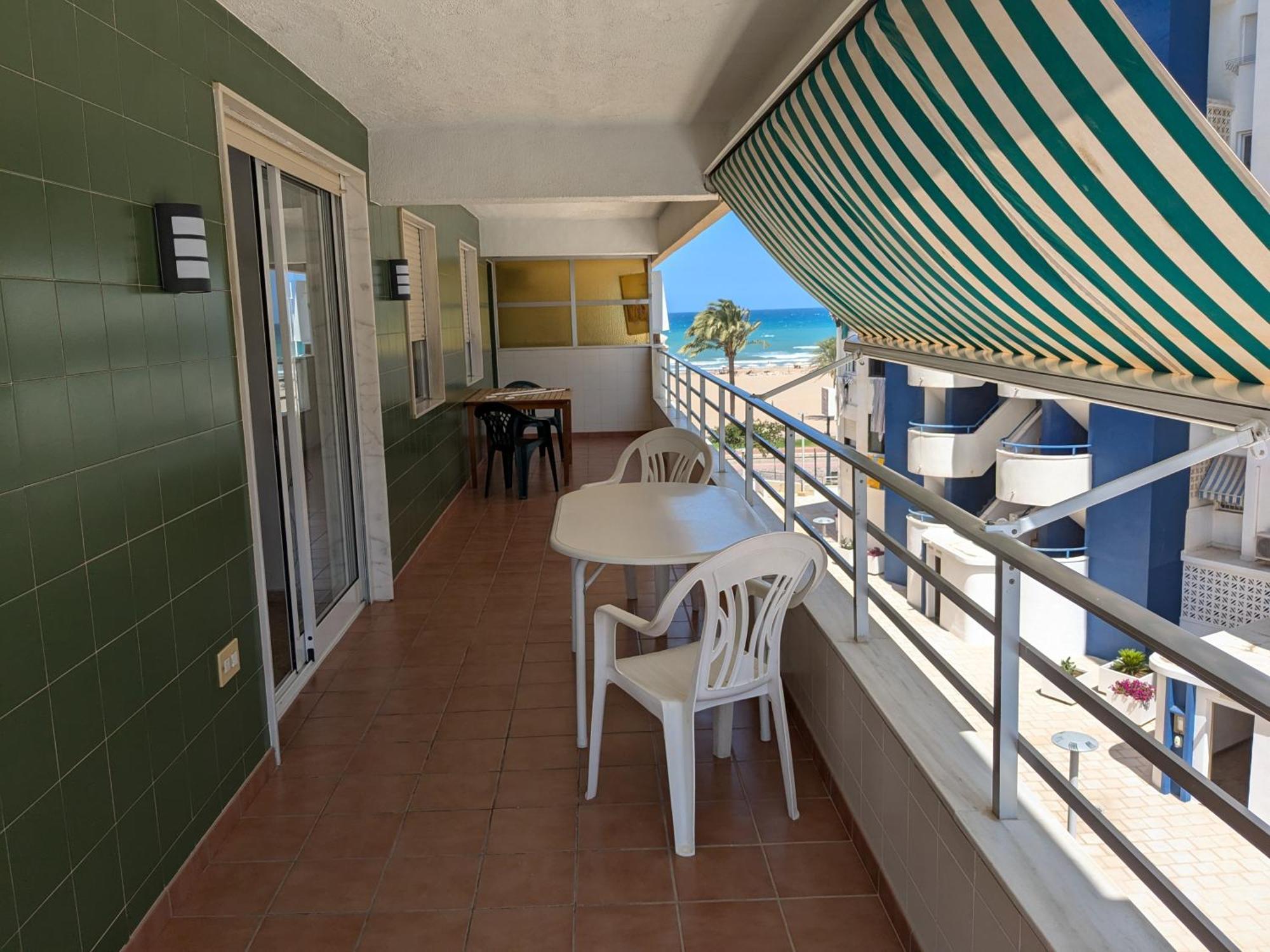 Apartamento Los Juncos - 50M Playa - Solo Familias - Parking Gratuito Playa de Gandia Екстер'єр фото